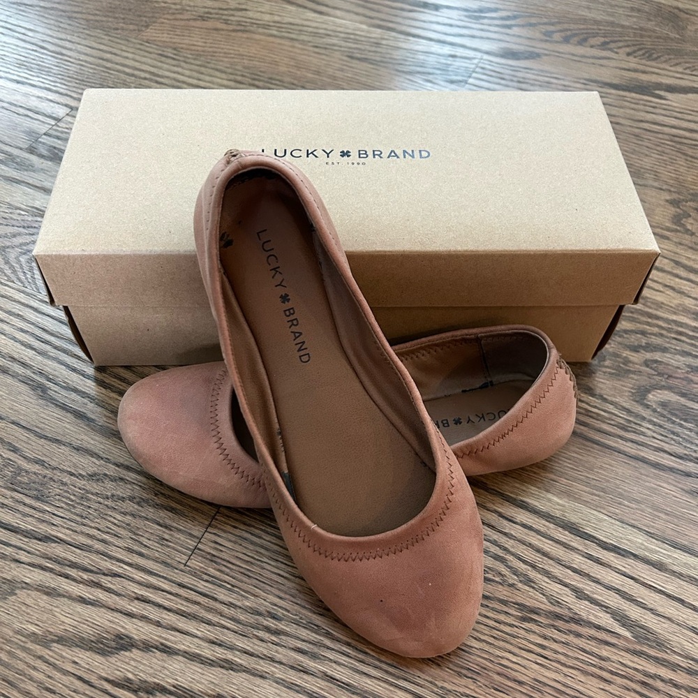 Lucky Brand Women's Brown Elysia Flats, size 6